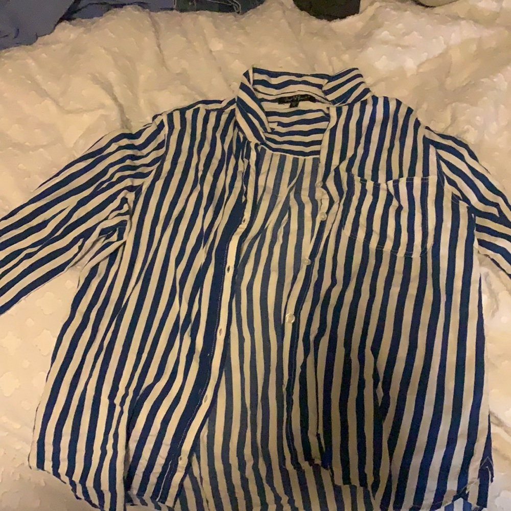 Velvet Heart medium blue and white shirt